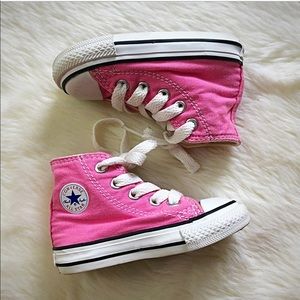 CONVERSE Pink High Tops